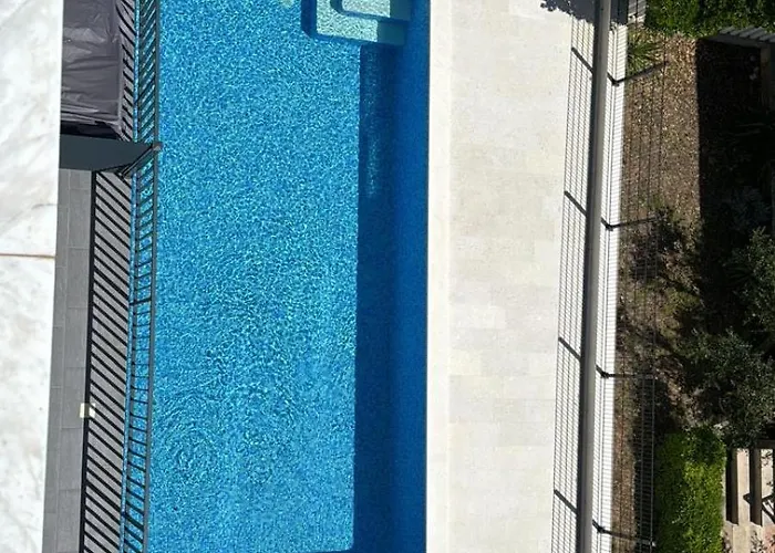 L&l Luxury 2 Apartment *